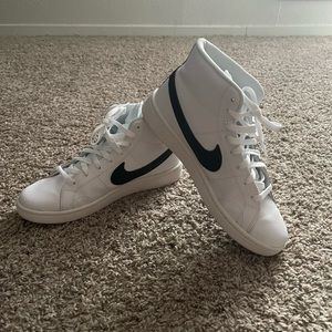 NIKE HIGHTOPS